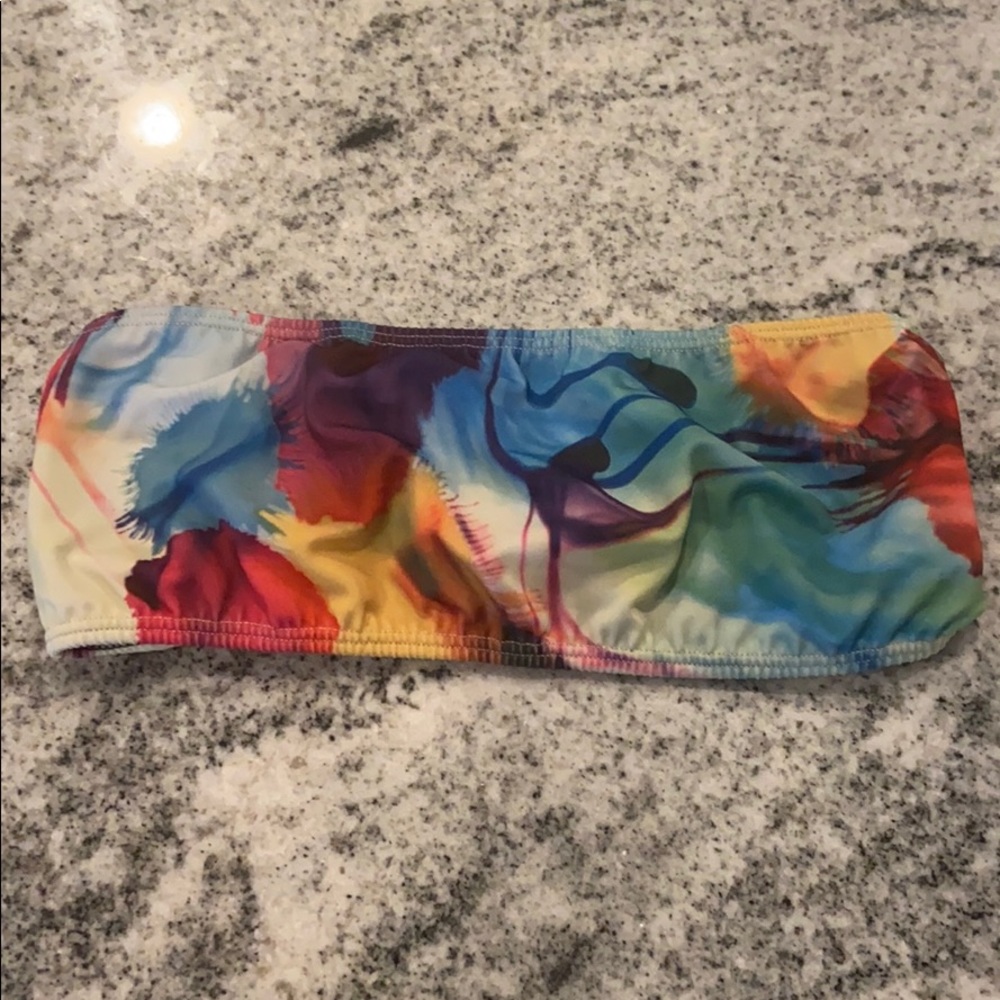 Bandeau tie dye bikini top
